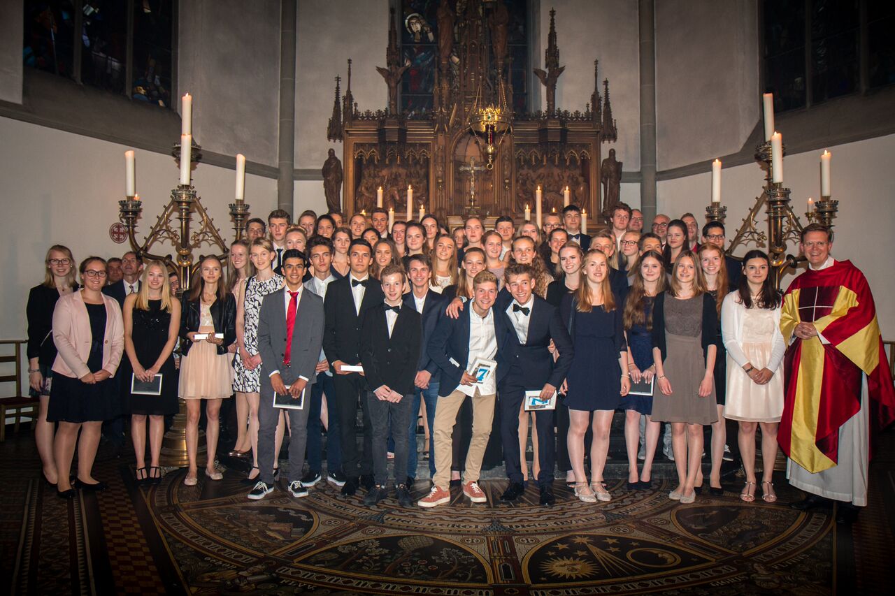 1707 Firmung Gruppenfoto